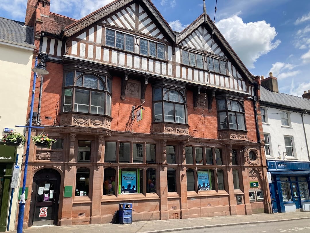 Lloyds Bank Abergavenny