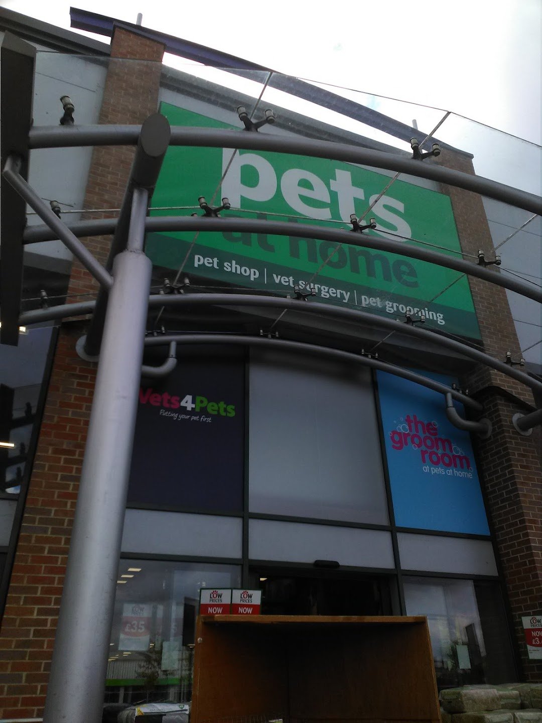 Pets at Home Fairacres Retail Park
