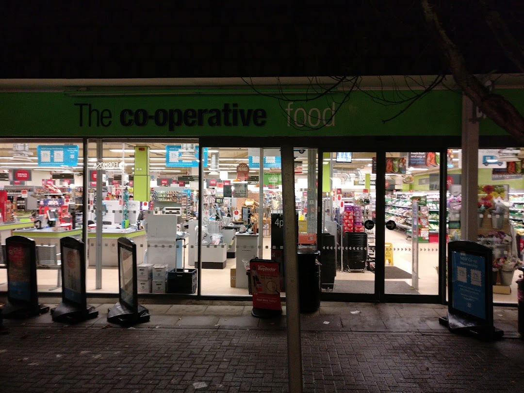 Co-op Queens Park