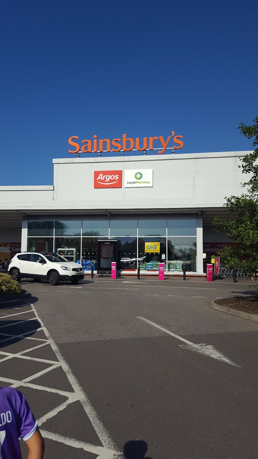 Sainsbury's District Shopping Centre