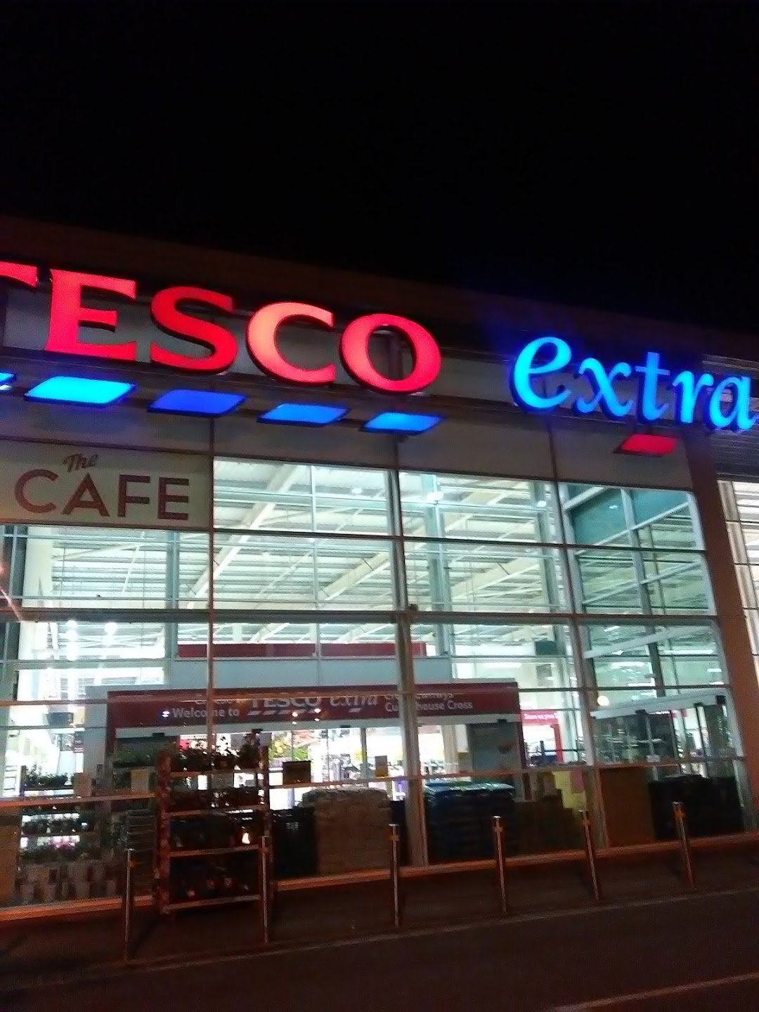 Tesco Extra Culverhouse Cross