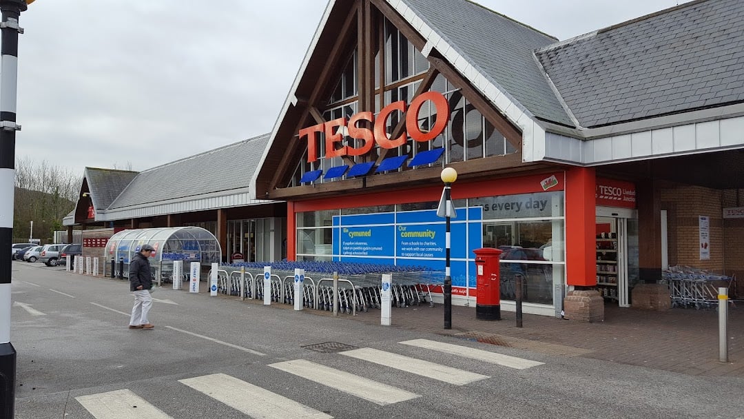 Tesco Llandudno Junction