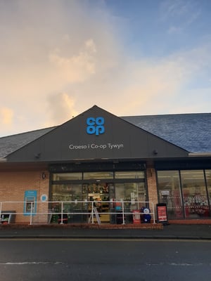 Co-op Tywyn